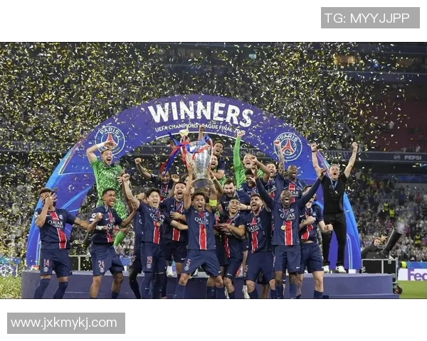 纵览足球世代球星名单展现绿茵场上传奇与辉煌历史