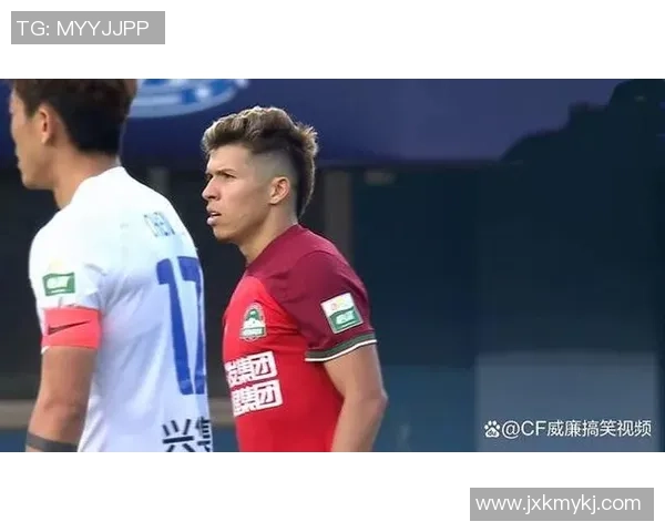 足球明星荧幕之路 从绿茵场到大银幕的华丽转身与传奇人生